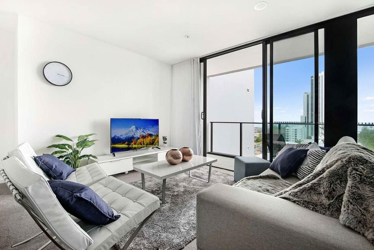 Broadbeach 2 Bedroom Free Wifi, Netflix & Parking Exterior photo